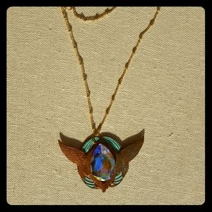 hand made pendant necklace with Swarovski crystal.